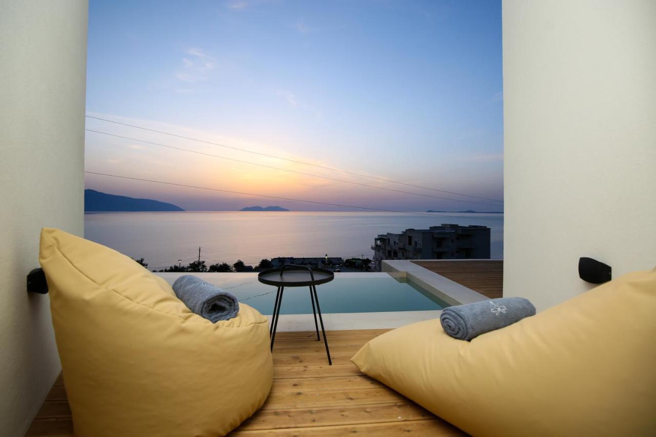 Deluxe Suite mit Balkon und eigenem Pool