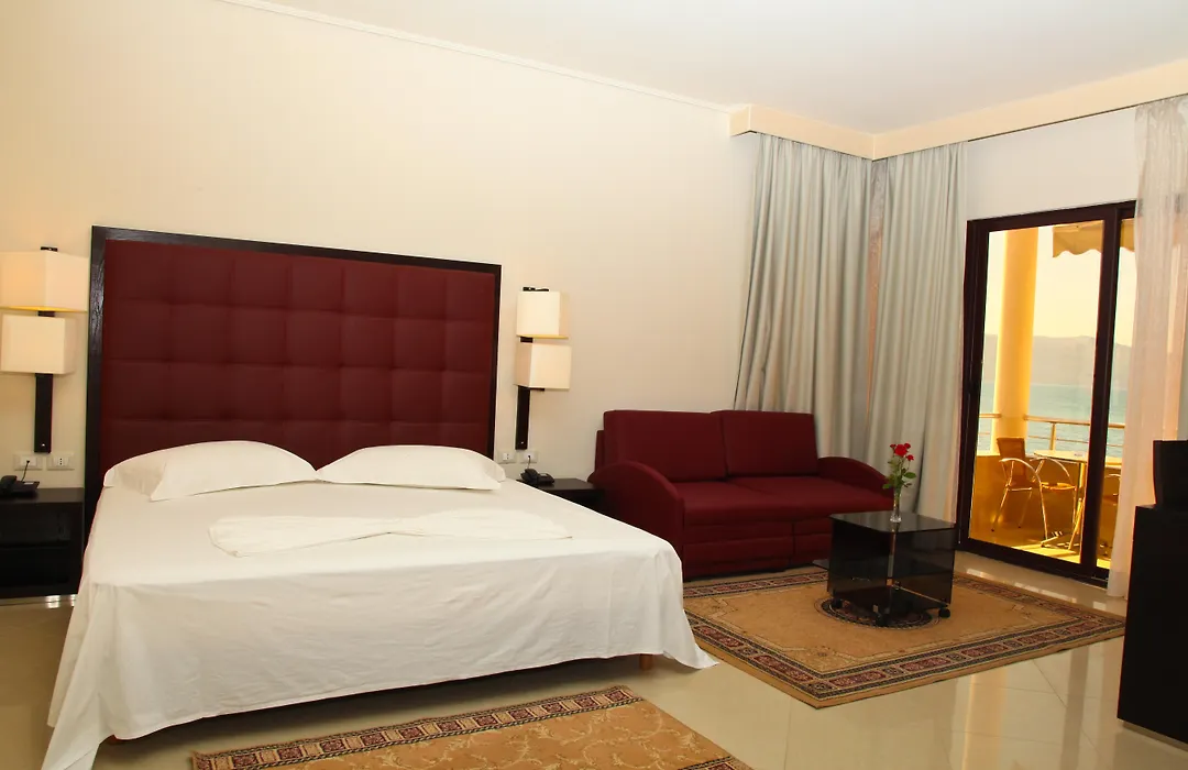 Hotel New York-1