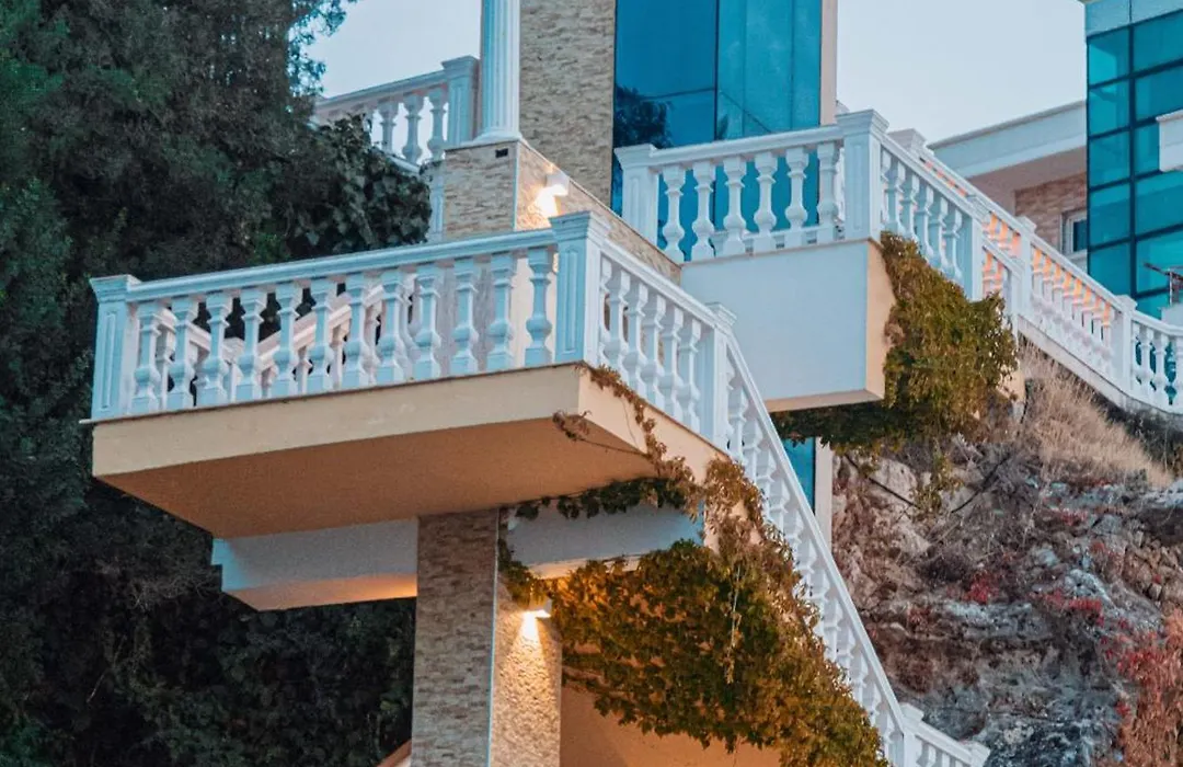 Hotel Liro - Adults Only-1